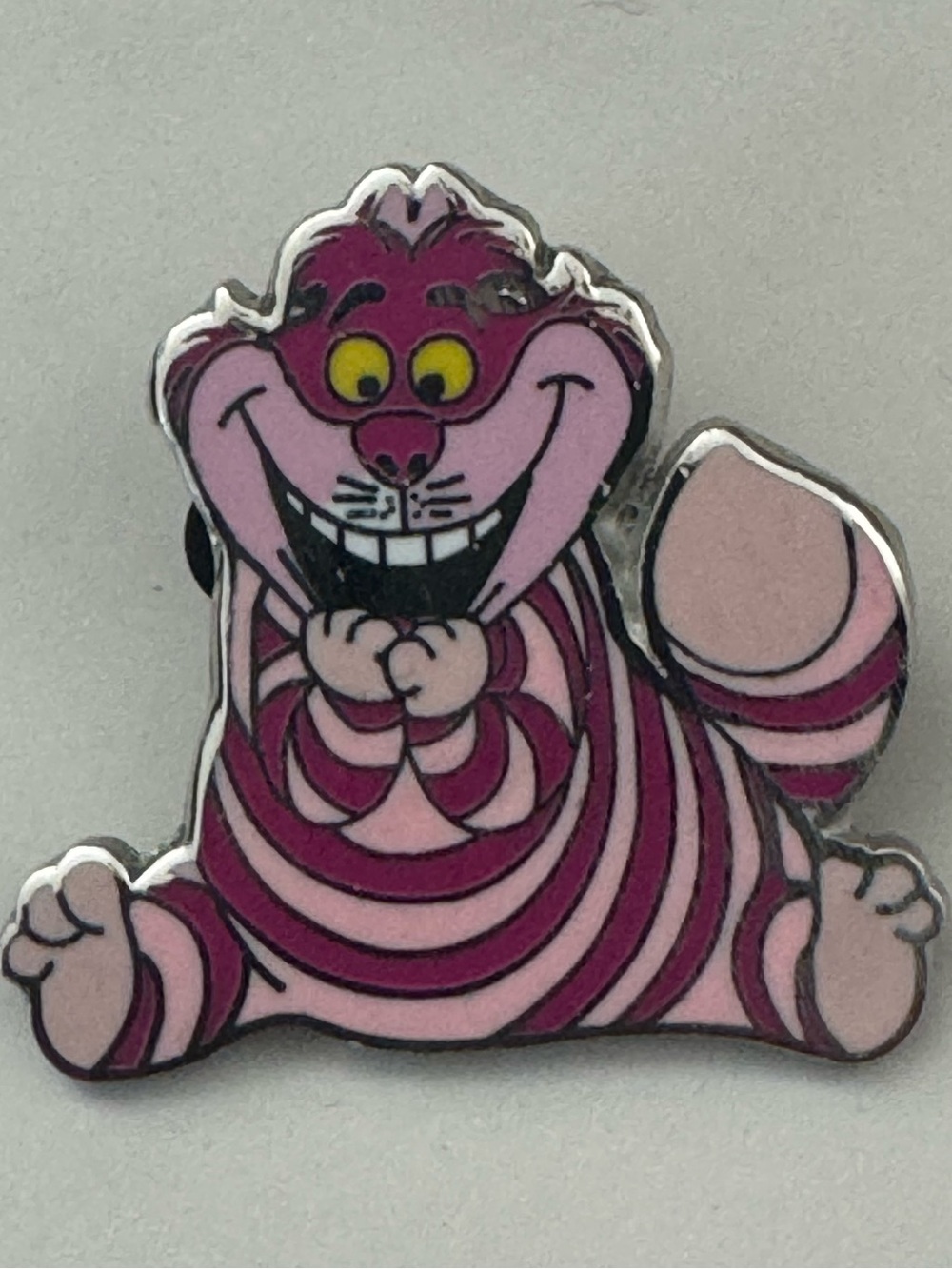 5/$25 Disney Alice in Wonderland Sitting Cheshire Cat Pin